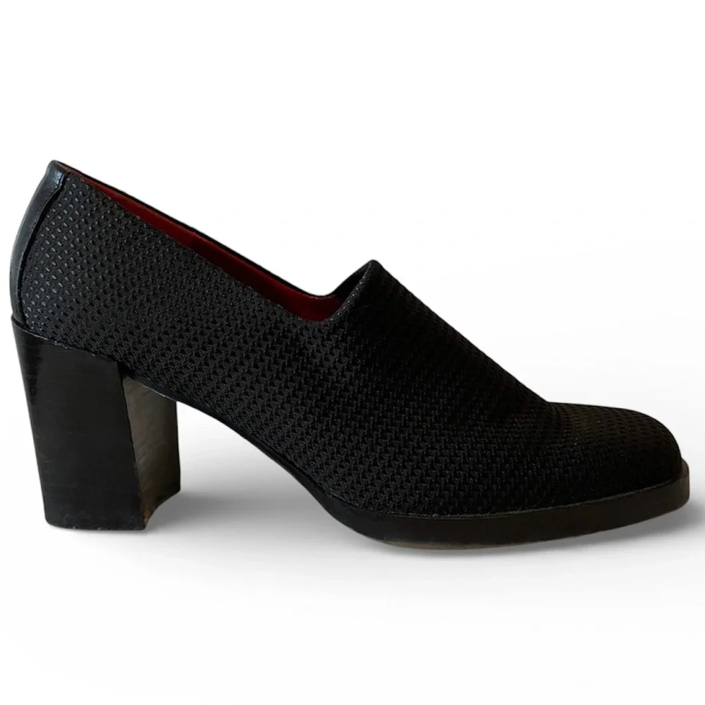 Donald Pliner Black Slip On Stacked Block Heels Shoes 9.5 NARROW